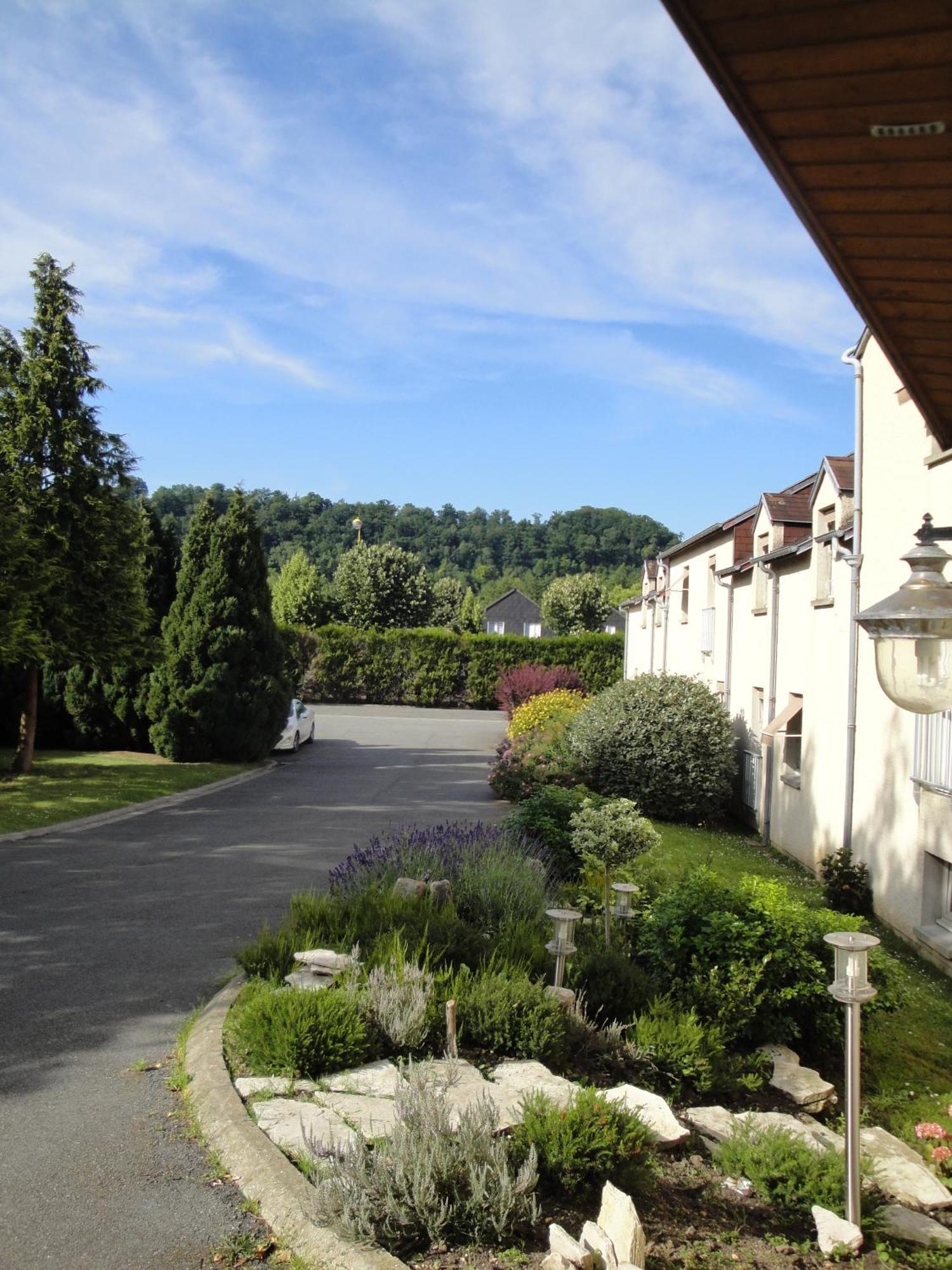 Hotel Le Drakkar Pont-Audemer Exterior photo